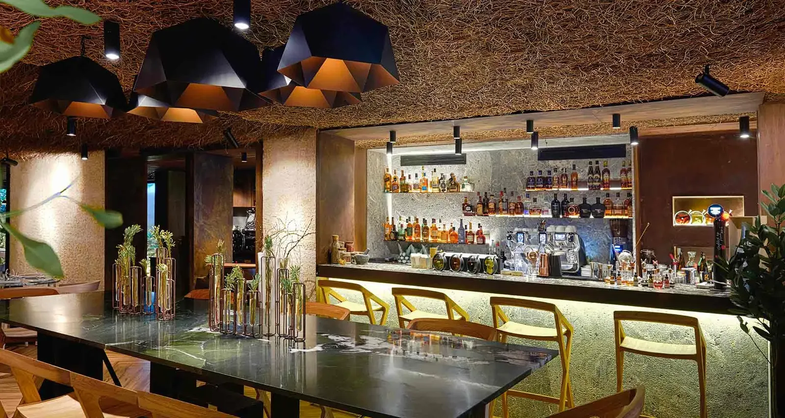 restaurante ajuala