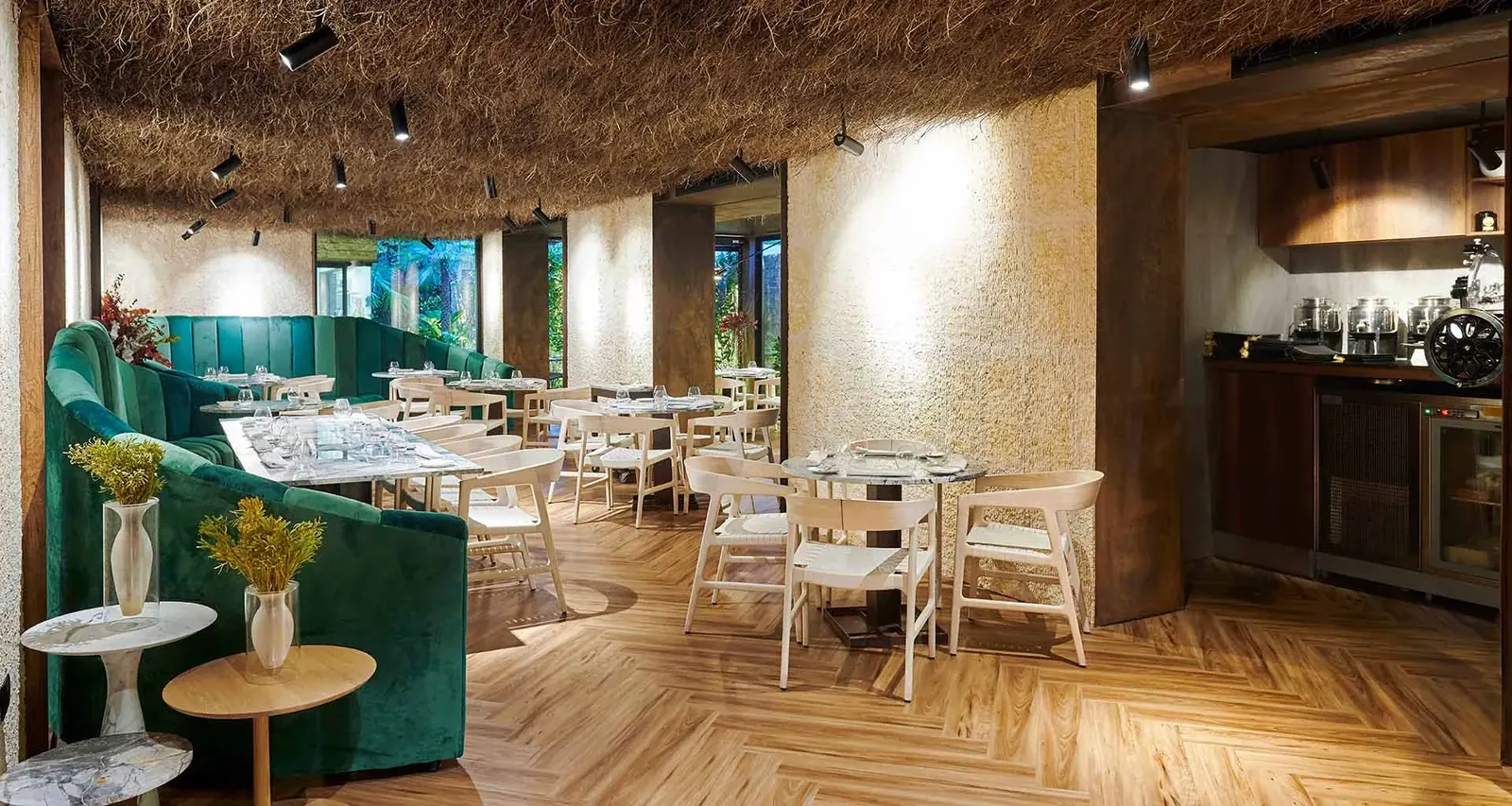 restaurante ajuala
